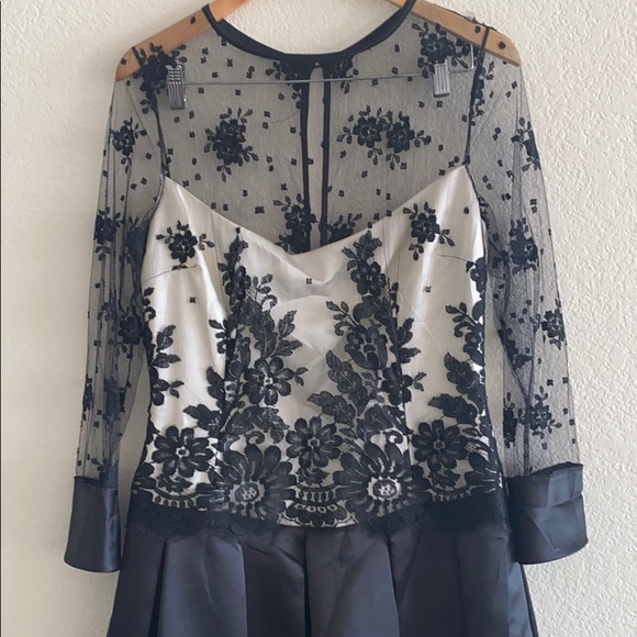 Frascara Beker fashion gown - Picture 2 of 8